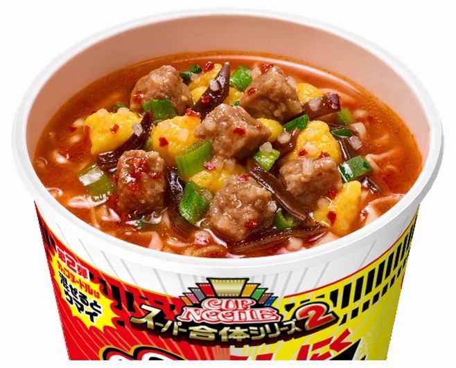 カップヌードル スーパー合体「辛麺&にんにく豚骨」/日清食品