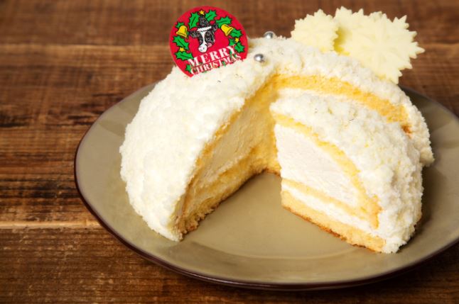 生クリーム専門店ミルク「スノードームクリスマスケーキ」断面