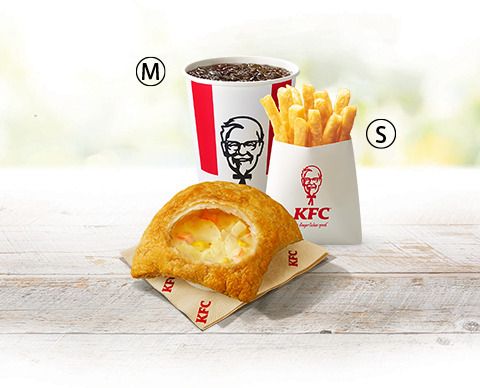 KFC「チキンクリームポットパイセット」