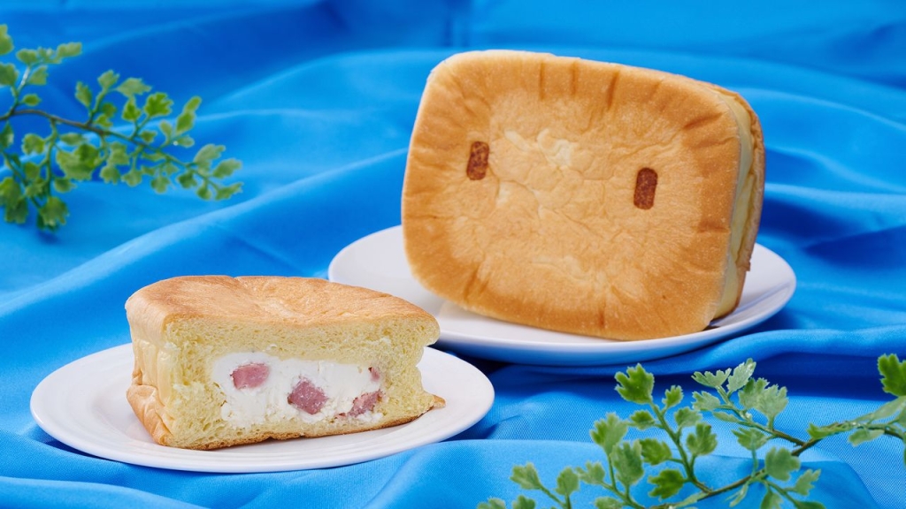 ローソンストア100「すずめの椅子パン(ハム&チーズ入り)」/すずめの戸締まり