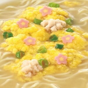 「サンリオキャラクターズヌードル ふんわりたまごのしお味」中味イメージ