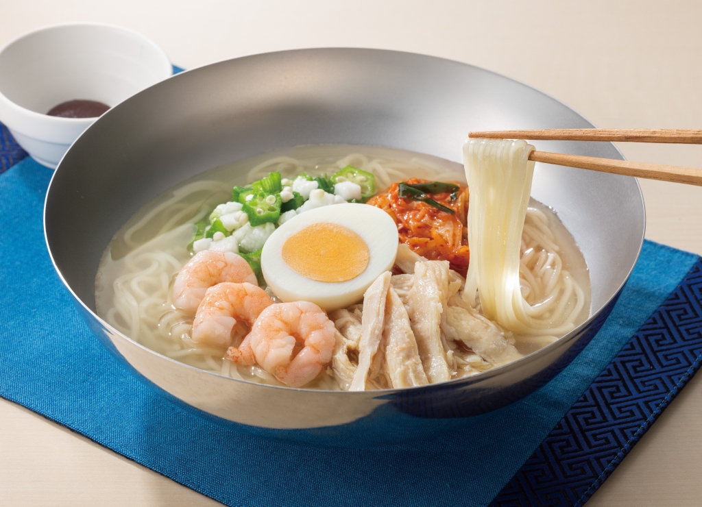 ガスト「海老と蒸し鶏のコク旨 冷麺」