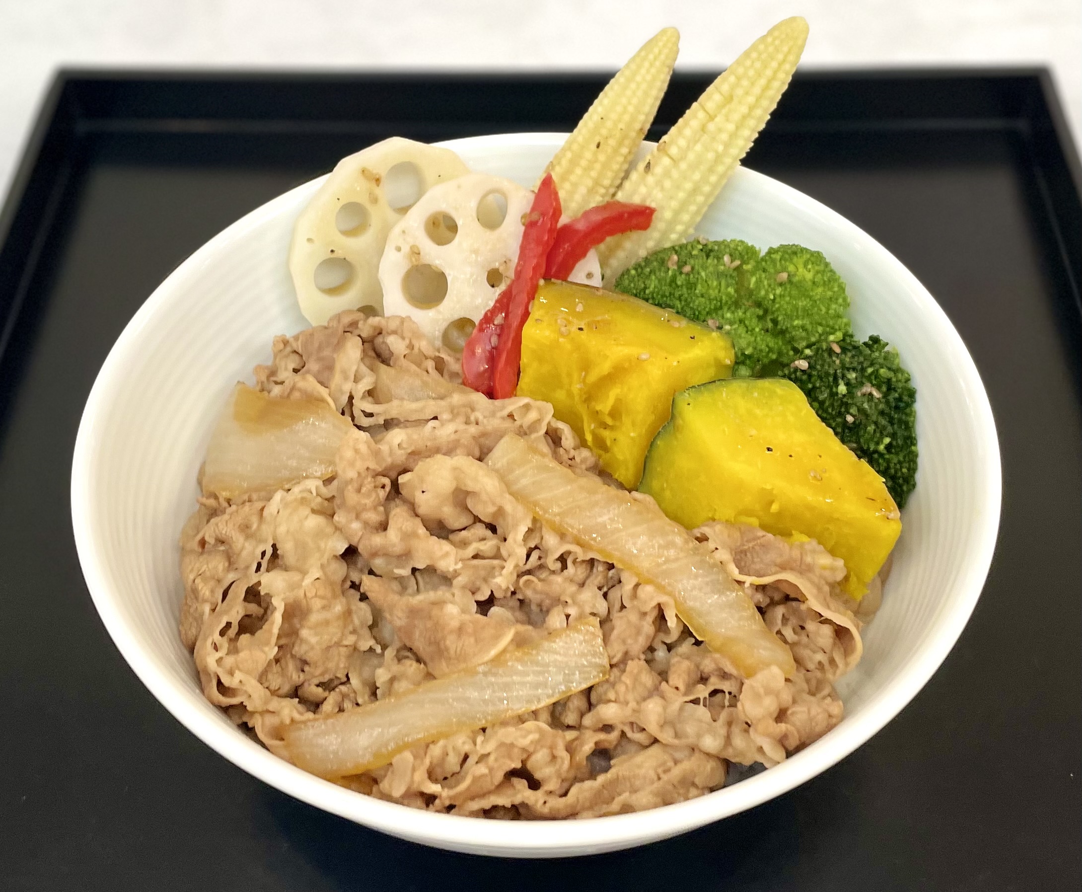 吉野家「牛丼ON野菜」