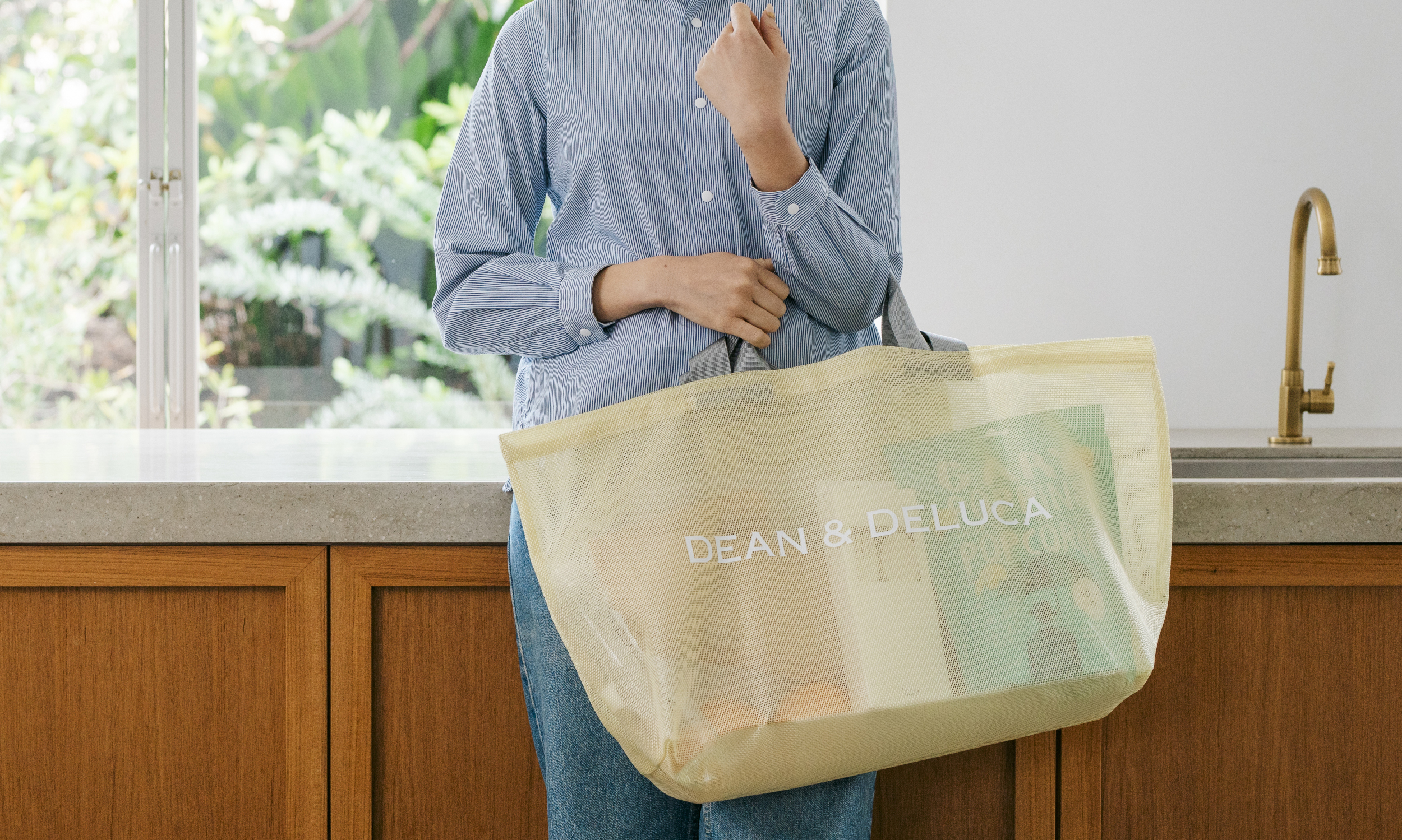 DEAN&DELUCAメッシュトートバッグSシトラスイエローとロゴ入り巾着