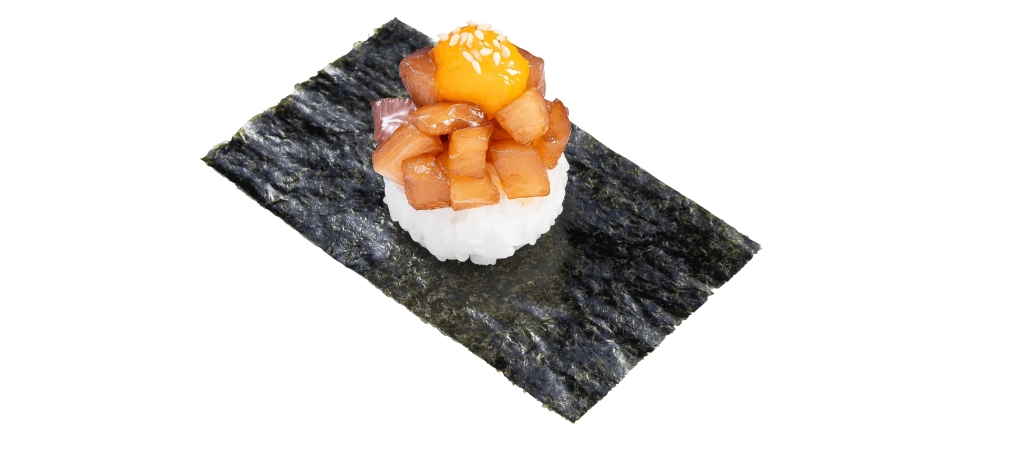 かっぱ寿司 「卵黄ソース使用 活〆寒ぶりの漁師風包み」