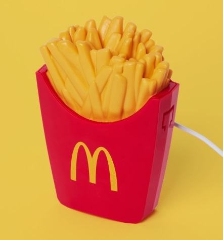 「マクドナルドの福袋2024」ポテト加湿器