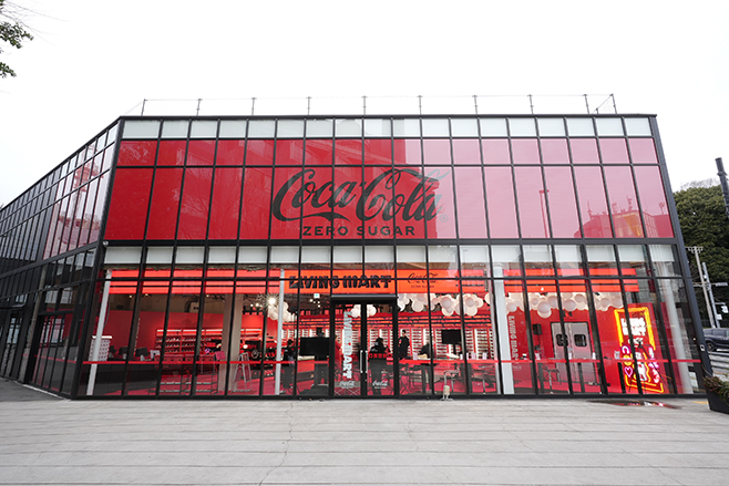 「LIVING MART by Coca-Cola ZERO」