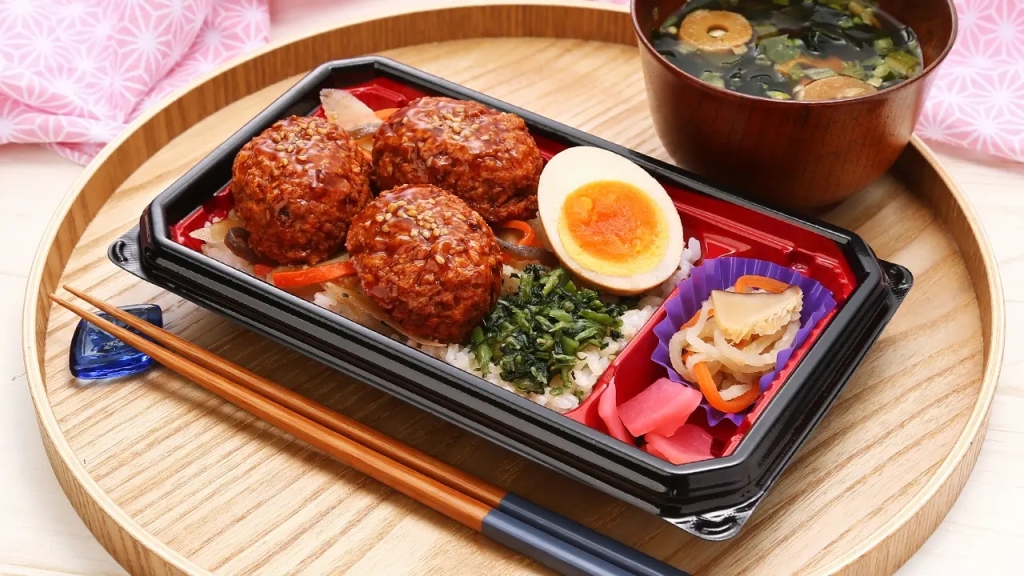 ローソンストア100「5種具材の自家製つくね丼」