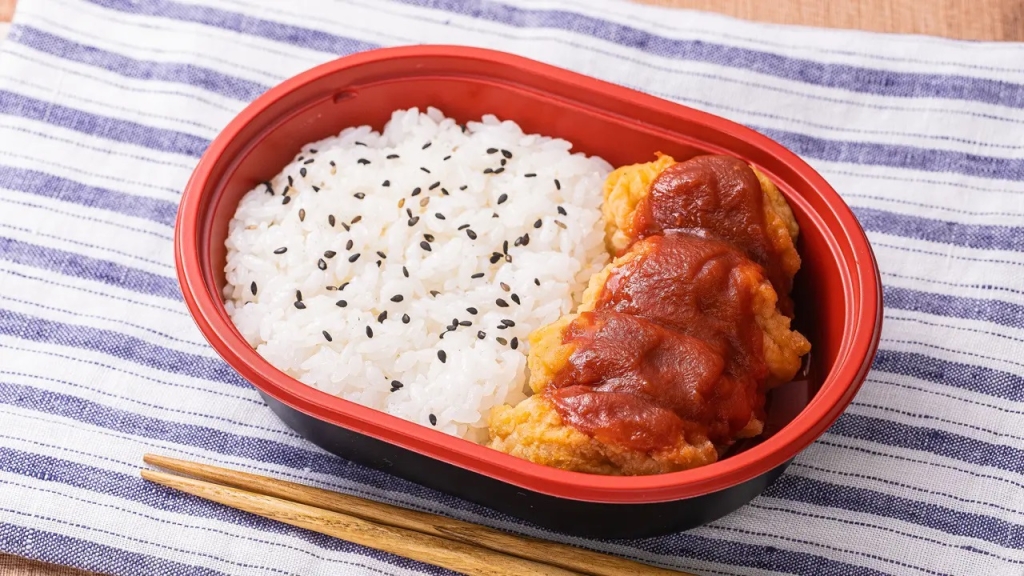 ローソンストア100「だけ弁当 チキンナゲット」