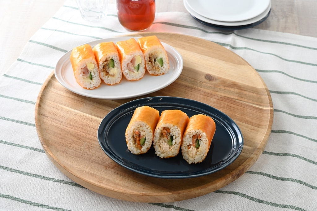 ファミリーマート 「野菜のシート ベジート」を使った巻寿司2種類