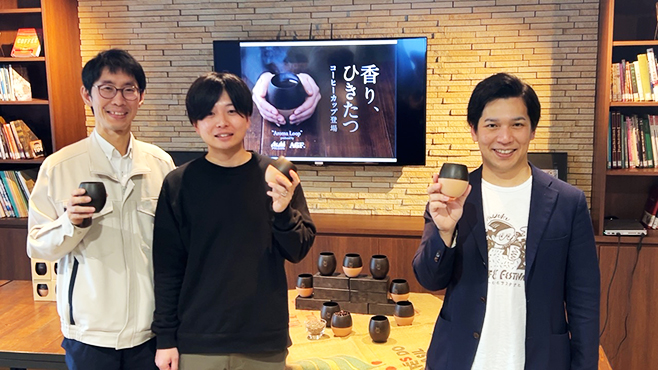 (左から)味の素AGF開発研究所の萩野武史さん、松本さん、古原さん