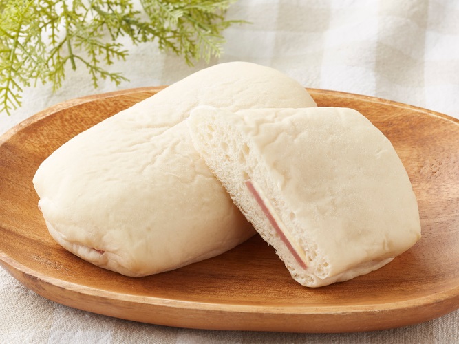 ミニストップ 「ハムとチーズのパン(カマンベール風味)」