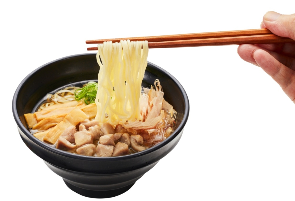 かっぱ寿司「濃厚まぐろ出汁の醤油ラーメン~つるっと細麺~」