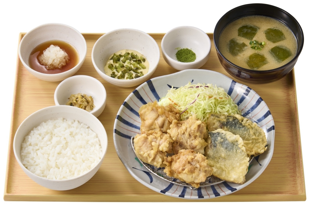 やよい軒「～徳島県産阿波彩どり使用～鶏とサバの天ぷら定食(とり天4個･サバ天2個)」