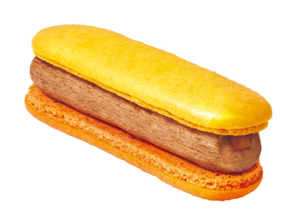 ファミリーマート「マカロン サンド(チョコレート&パッション パイン)」