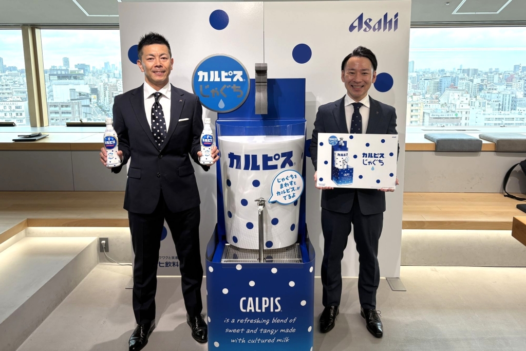 (左から)鈴木特任部長、三浦CSV戦略部長