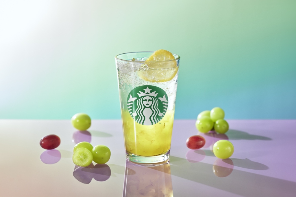 スタバ「チラックス ソーダ マスカット」