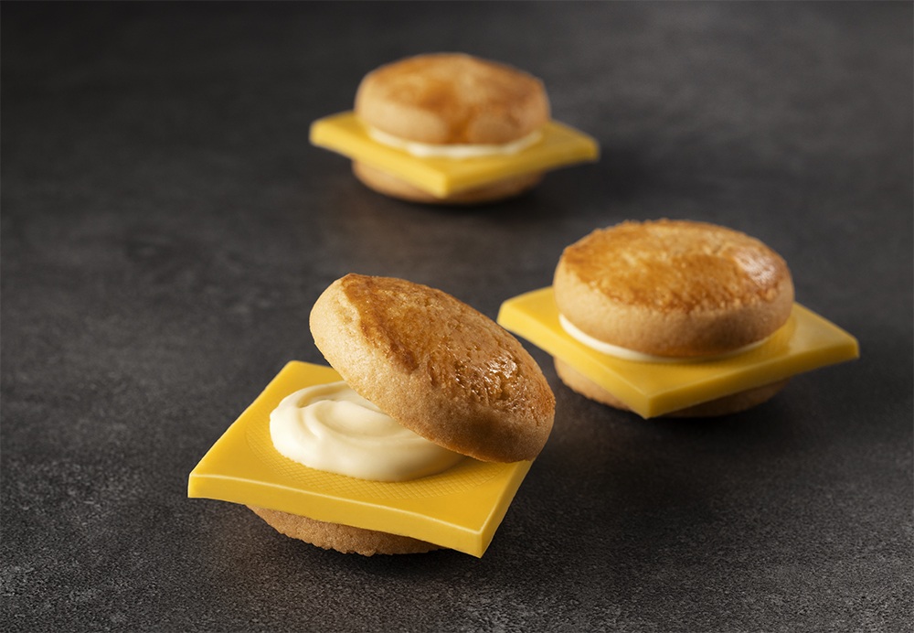 キャプテンスイーツバーガーの『チーズチョコレートバーガー』