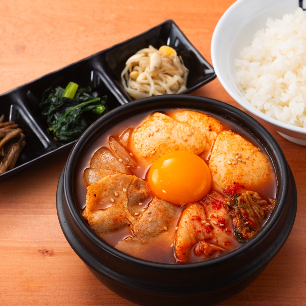 牛角焼肉食堂「石鍋豆富チゲ定食」