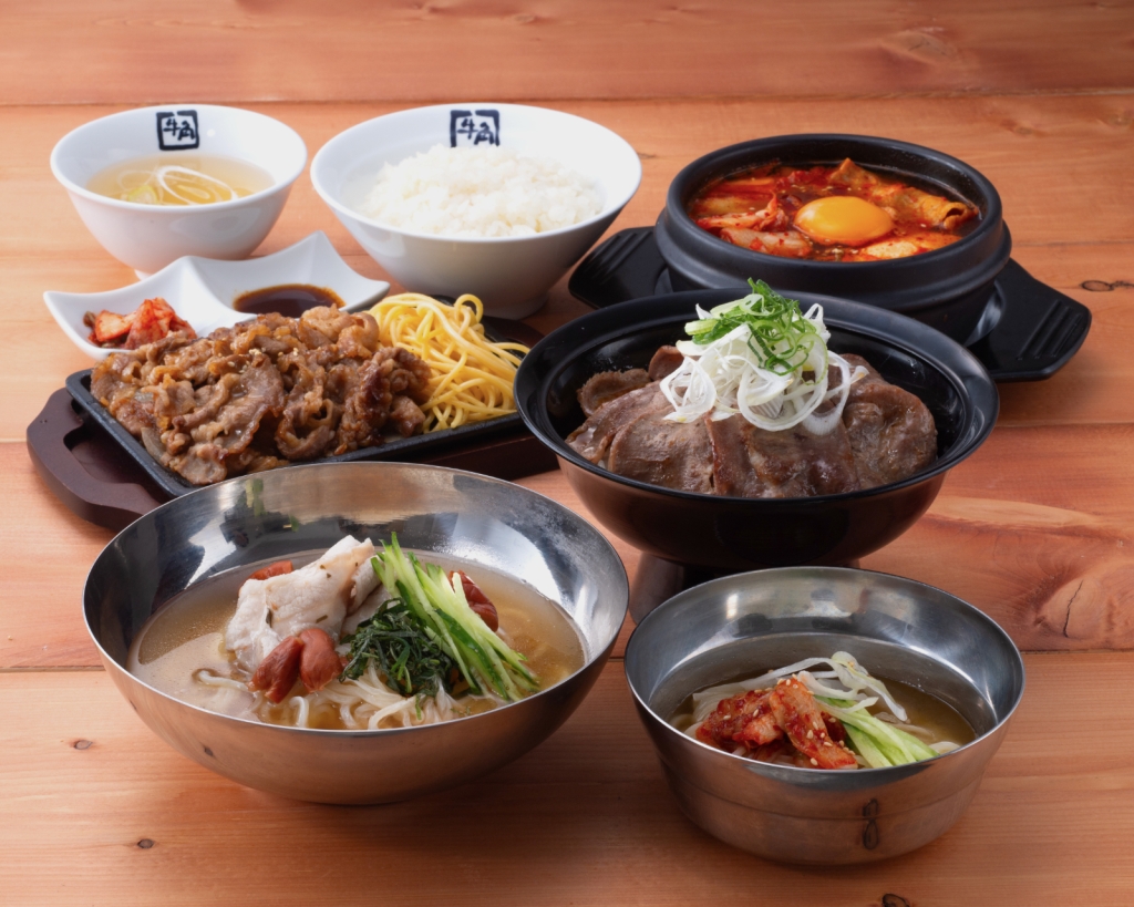 牛角焼肉食堂、メニュー例