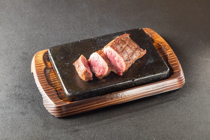 ワンダーステーキのコンセプトは「1,000円で本格ステーキをお腹いっぱい楽しめる」