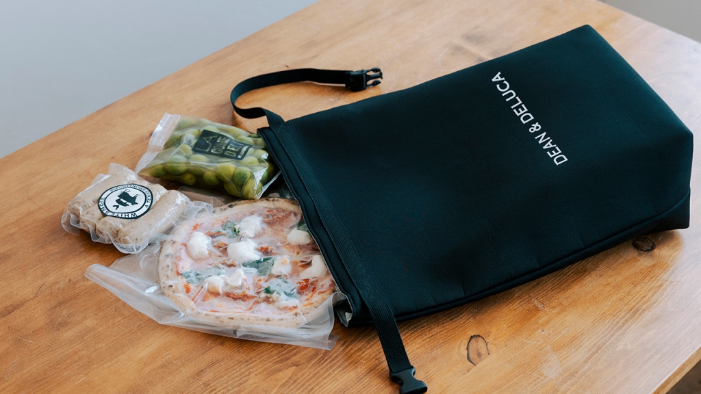 DEAN & DELUCA「クッションインナーバッグ ブラック」