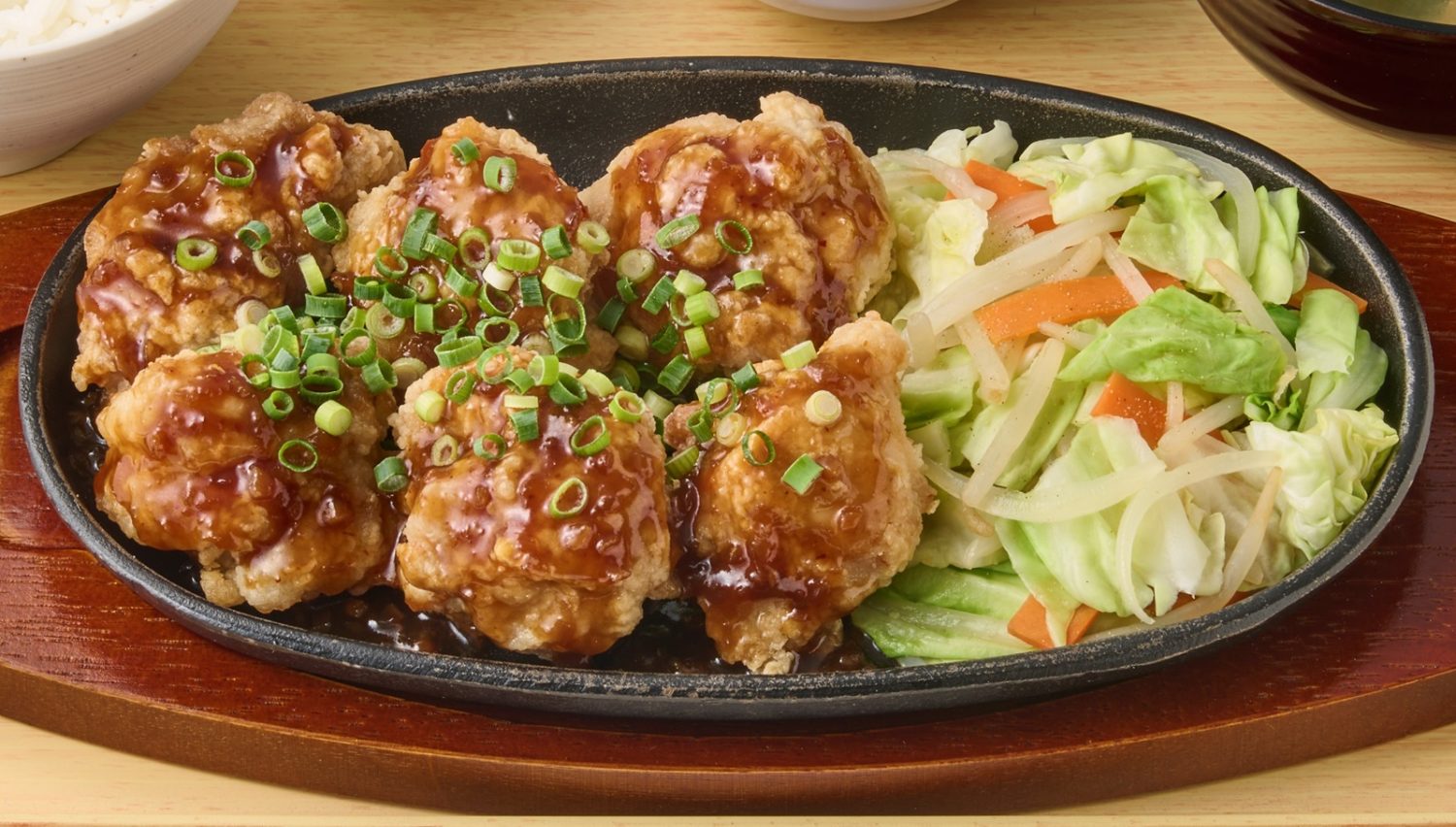 やよい軒「鉄板油淋鶏定食(6個)」
