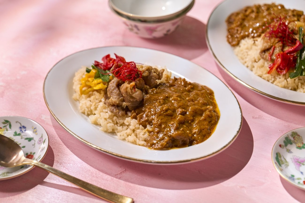 成城石井自家製 豚肉の山椒炒めとジンジャーライスの麻辣カレー