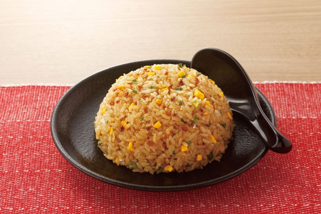 新発売「混ぜ込み炒飯風 焦がしにんにく味」