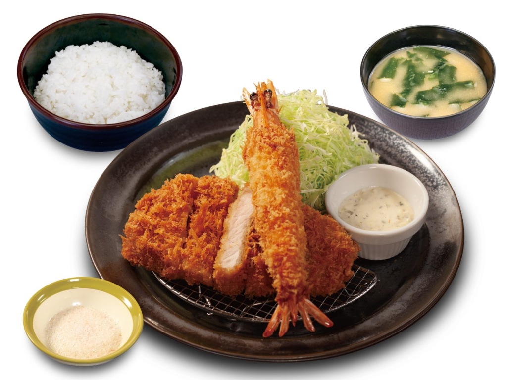 松のや「国産 麦小町ロースかつ&有頭大海老フライ定食」海老フライ1尾