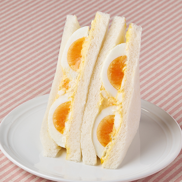 ファミマ「ごろごろゆでたまごサンド」