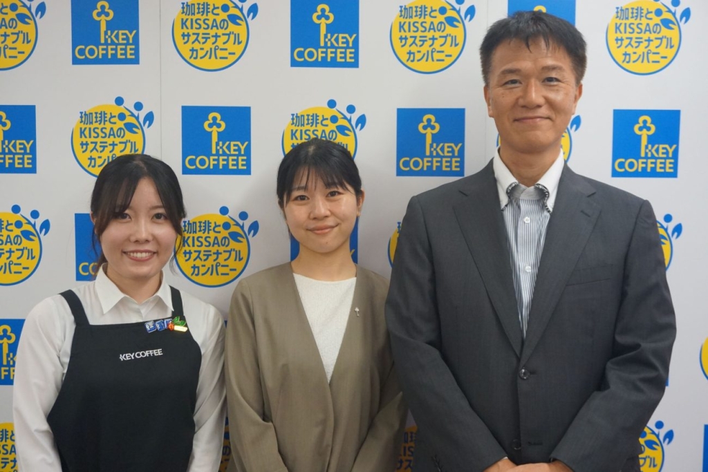 (左から)キーコーヒー コーヒー教室 松本さん、同マーケティング本部 高嶋さん、カレー大學 井上学長