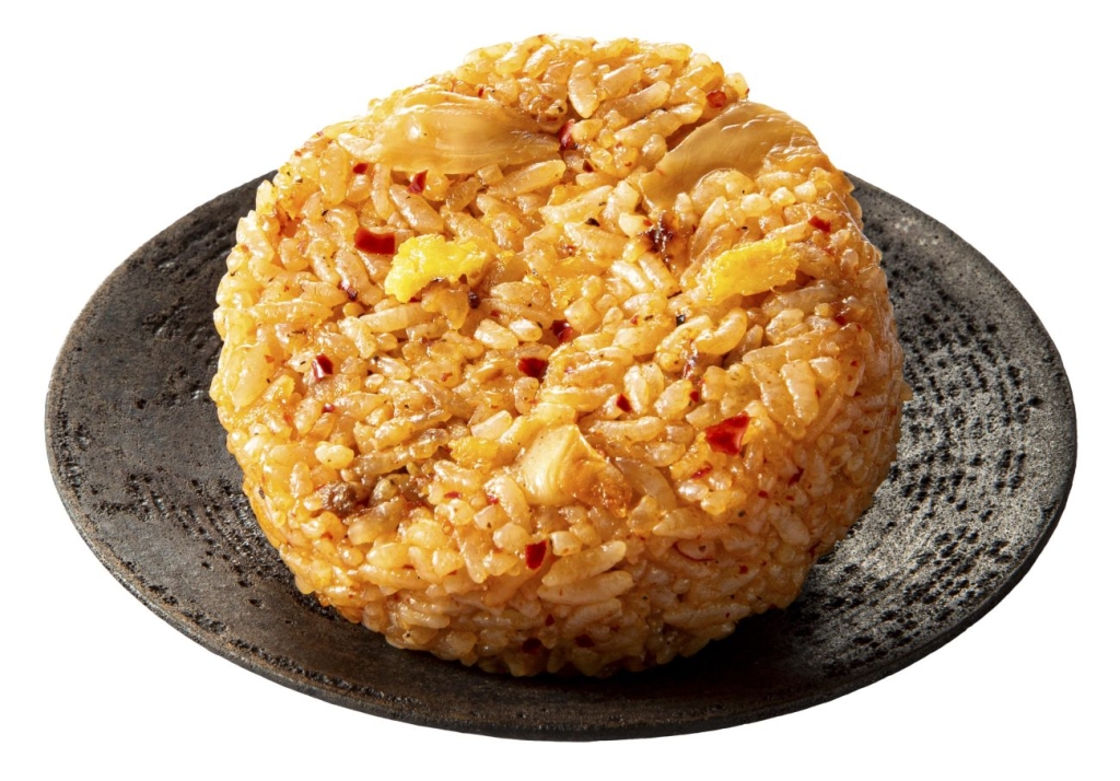 セブン‐イレブン「ジワジワ旨辛 キムチチャーハンおむすび」