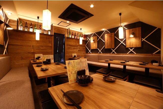 「日本酒原価酒蔵」の店内の様子