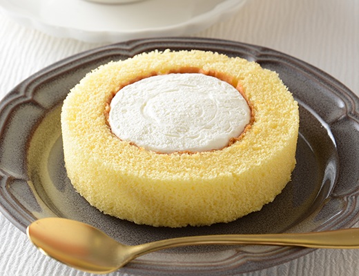 ローソン「Uchi caféプレミアムロールケーキ」