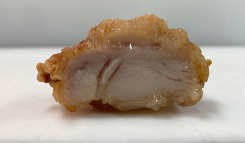 セブン-イレブン「若鶏のからあげ」断面