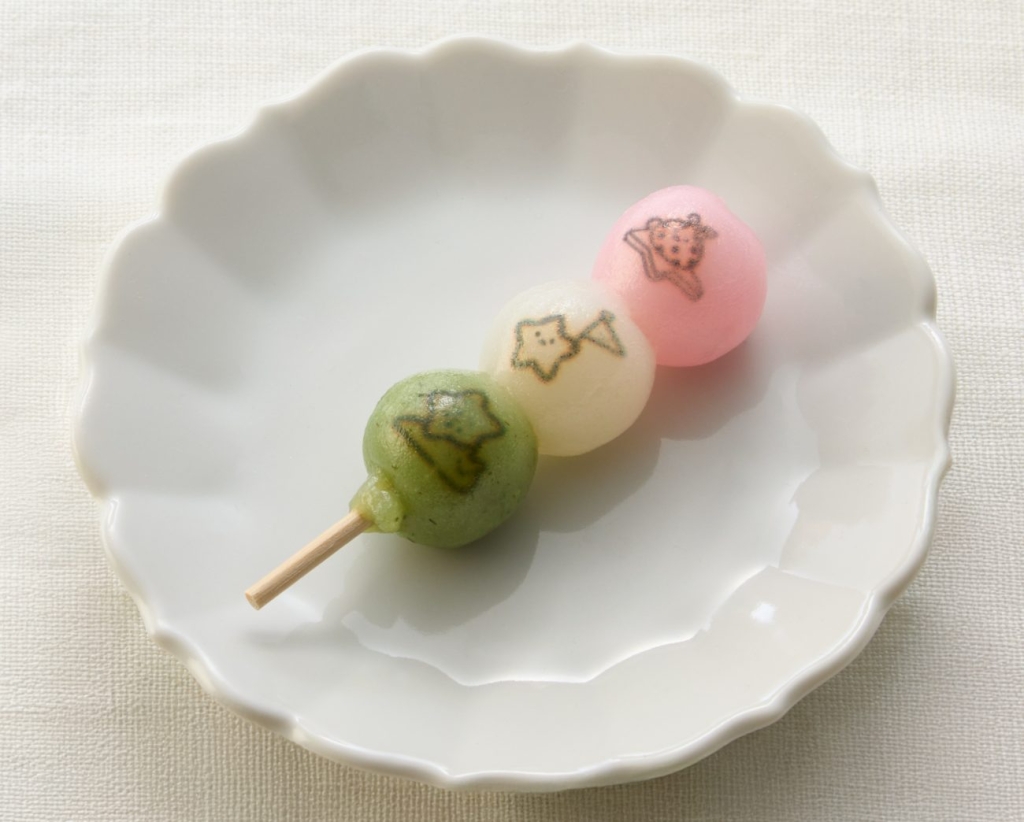 みにっコがデザインされた三色団子