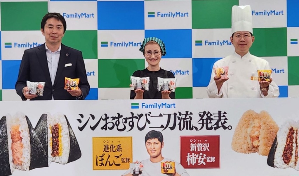 (左から)木内デリカ食品部長、右近氏、松田氏