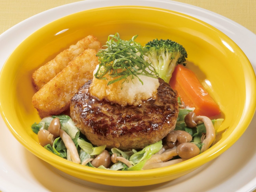 ビーフ100%ねぎと大葉おろしの粗挽き肉厚ステーキ風ハンバーグ