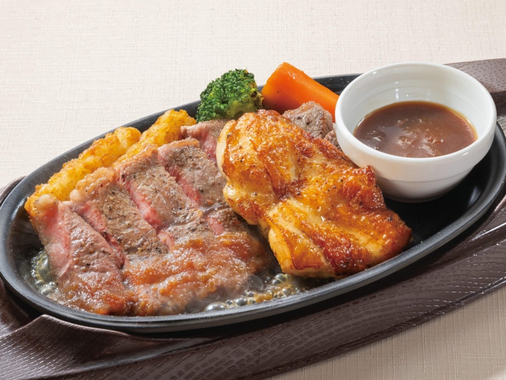 ガスト「希少赤身約100g&ミニ若鶏スパイス焼き」