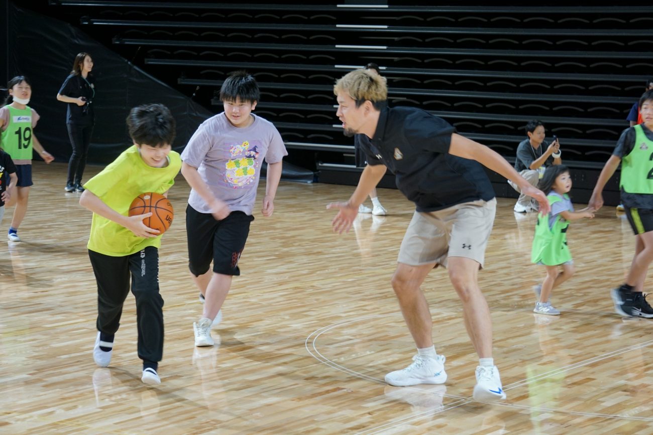 群馬クレインサンダーズ選手と楽しむバスケットボール体験会