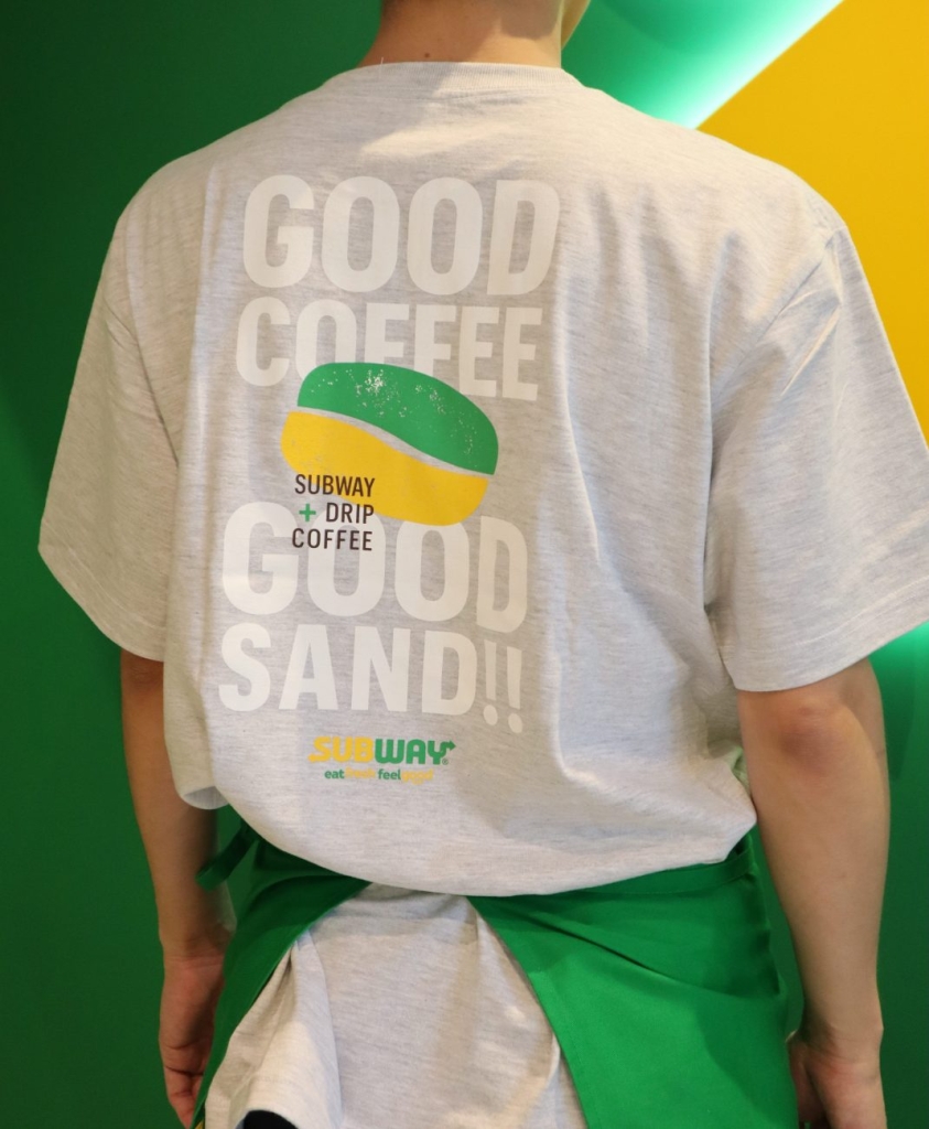 サブウェイ リニューアルしたコーヒーをテーマにしたTシャツ