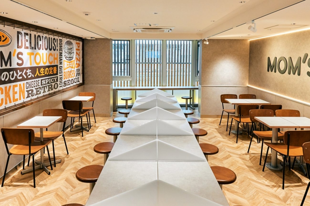 「MOM’S TOUCH 下北沢店」店内風景(2階)