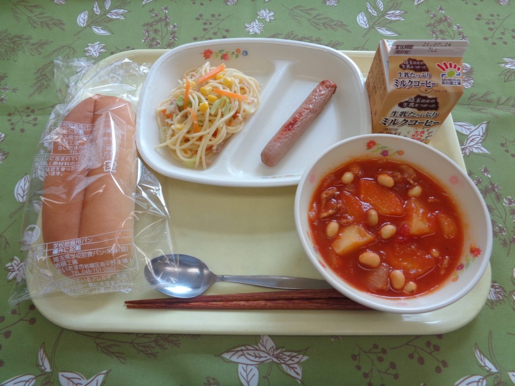 小林栄養教諭作成「アメリカ料理を取り入れた給食」