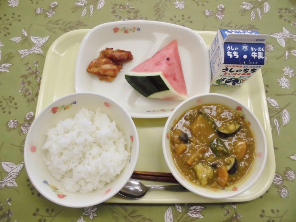 小林栄養教諭作成「インド料理を取り入れた給食」