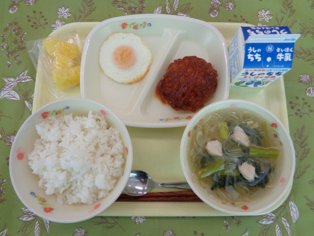 小林栄養教諭作成「ハワイ料理を取り入れた給食」