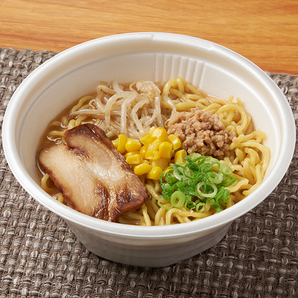 ファミマ「北海道仕込みの5種味噌 味噌ラーメン」