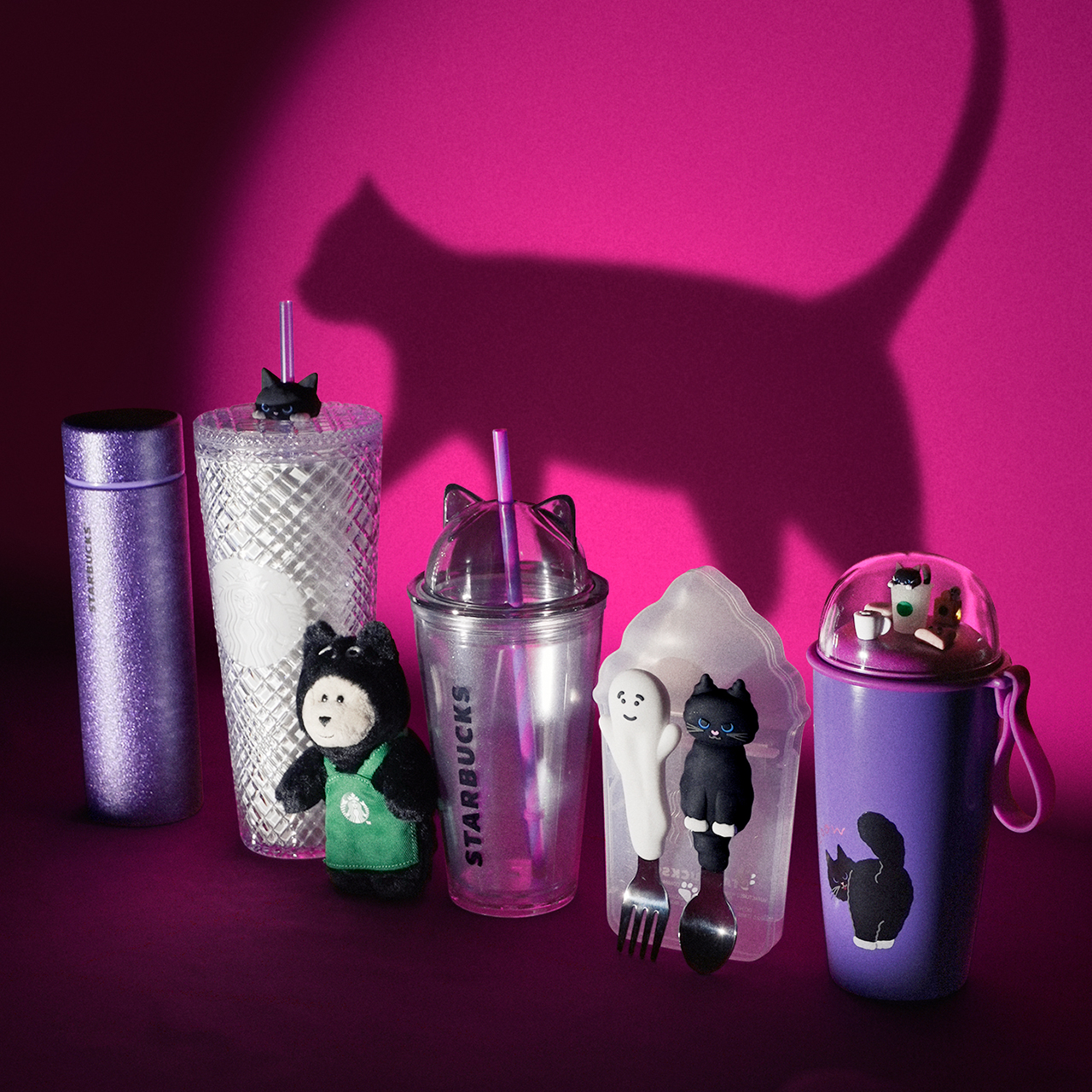 スタバ「ハロウィン」グッズ2025全16品、黒猫やおばけモチーフのタンブラー･マグカップを発売 | 食品産業新聞社ニュースWEB