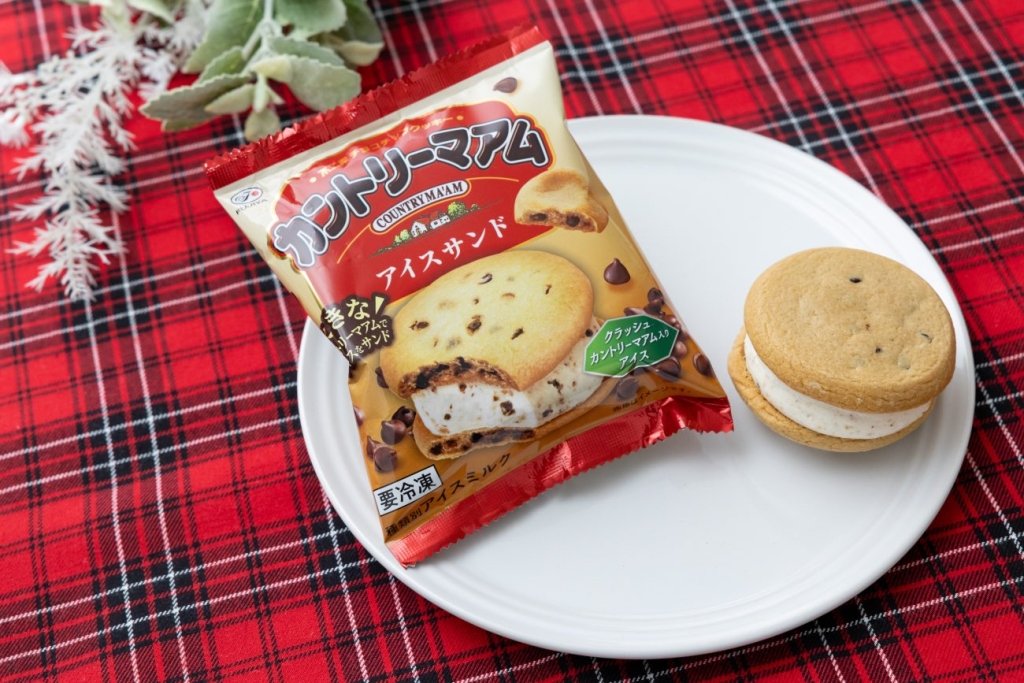 「カントリーマアムアイスサンド」