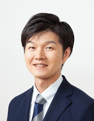 鈴木憲和氏